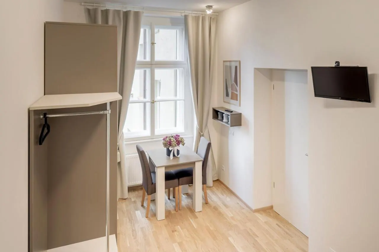 Maison Residence Прага Гостевой дом